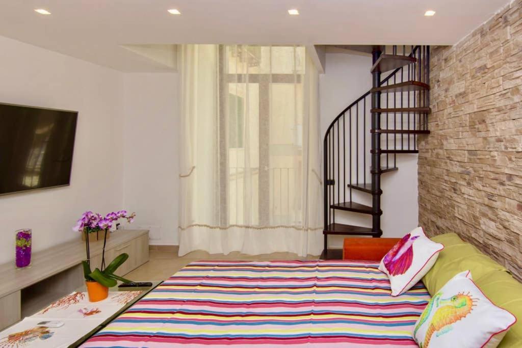Sara Luxury Apartament 2 ซอร์เรนโต ภายนอก รูปภาพ