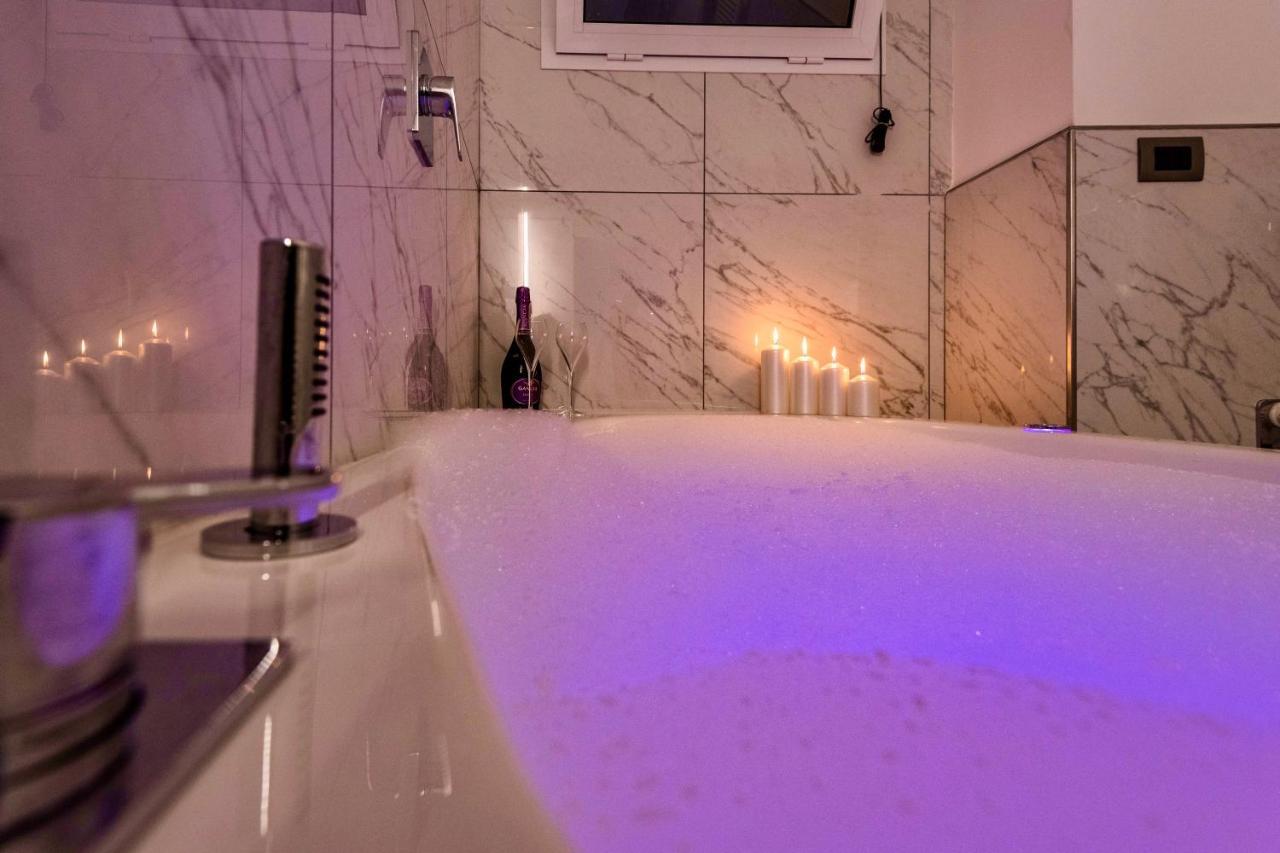 Sara Luxury Apartament 2 ซอร์เรนโต ภายนอก รูปภาพ